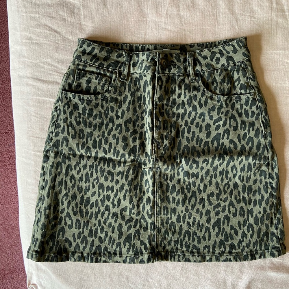 Urban Revivo Green Print Mini Skirt